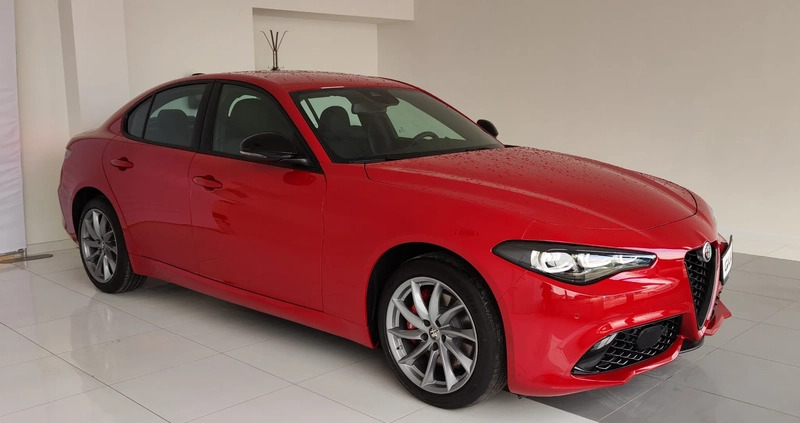 Alfa Romeo Giulia cena 195000 przebieg: 5, rok produkcji 2023 z Brzostek małe 154